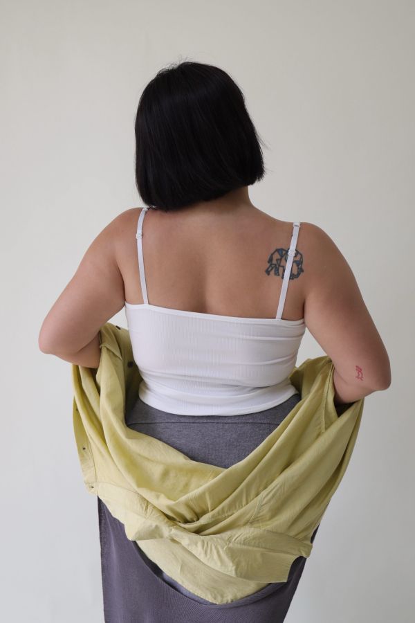副乳OUT小心機花邊蕾絲開釦背心(黑、白) 