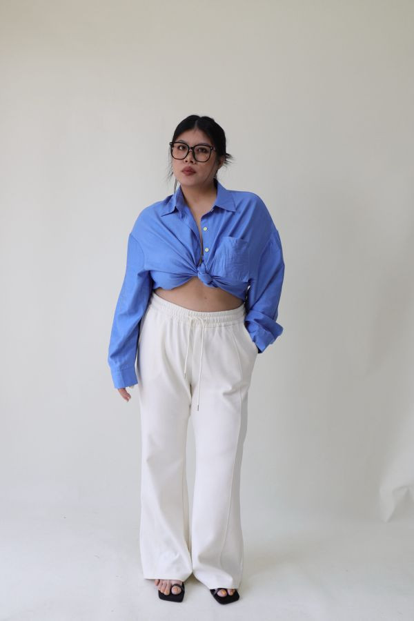 【門市試穿品】日常上班都能穿的長腿微喇叭褲(白) 