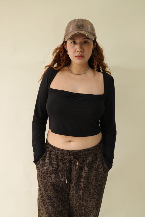 直角肩平口短版上衣(黑) 