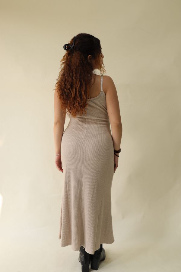 【 EASE 】仿羊絨細肩精緻洋裝(杏) 