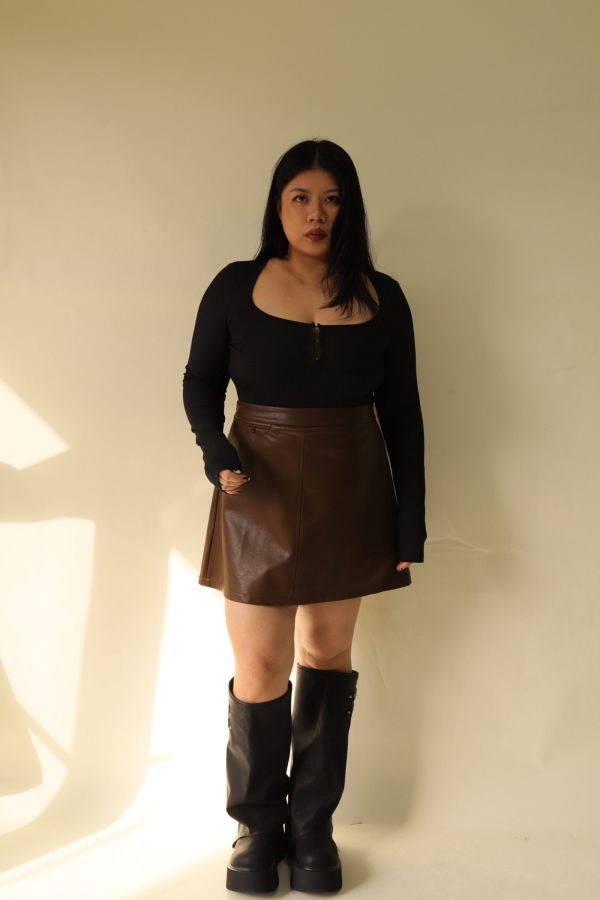 【EASE】時髦摺線高腰皮裙-咖 