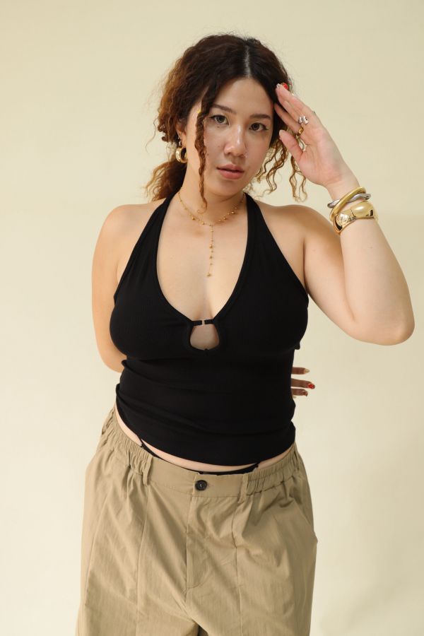 大鏤空掛脖彈力背心(黑) 