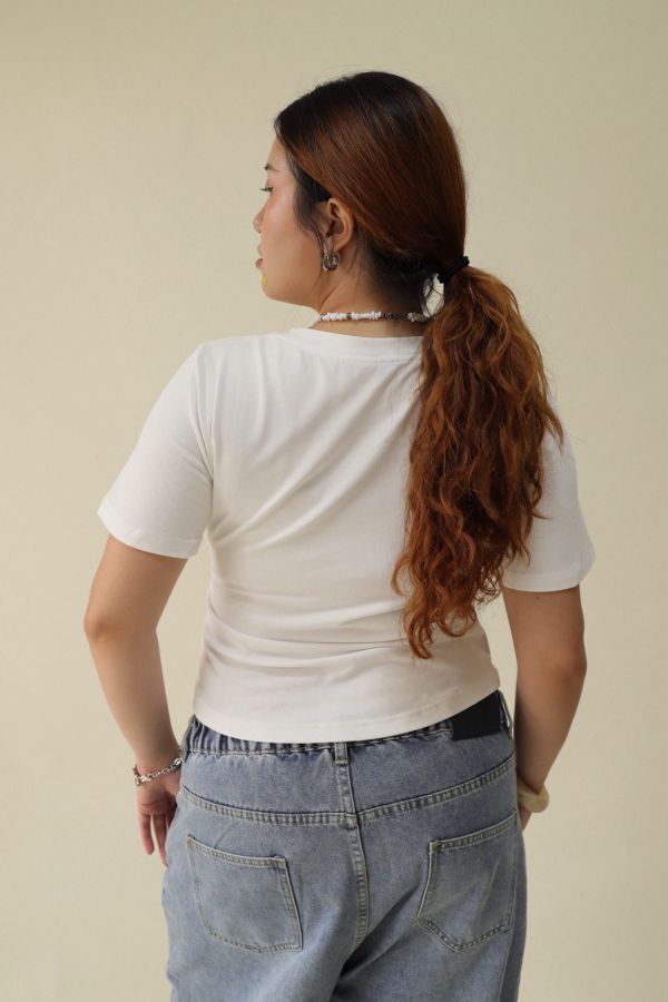 【EASE】肉肉女孩要買版型神T-白 