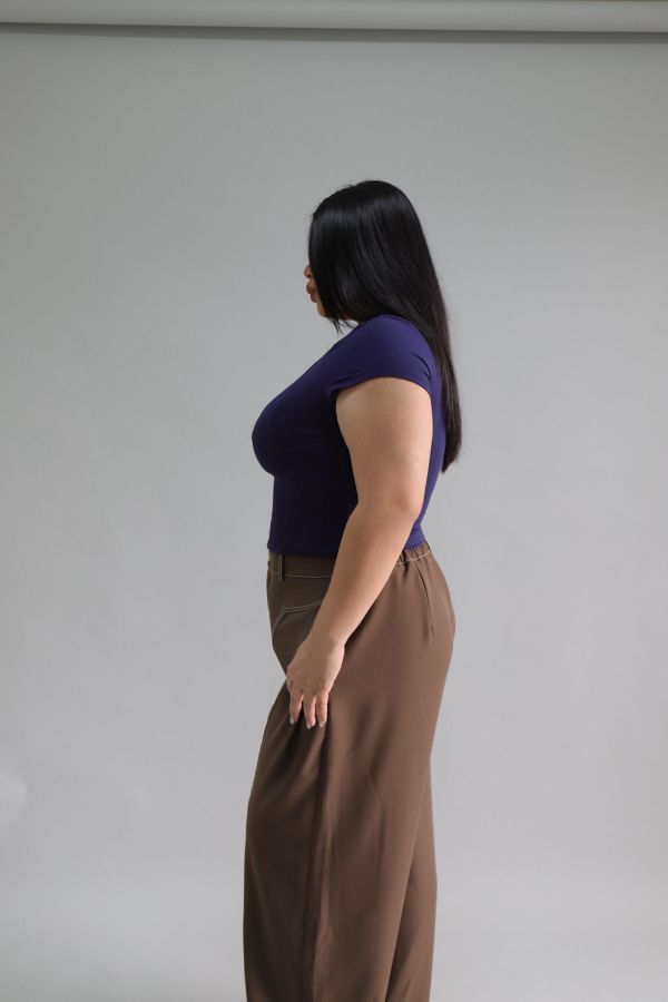 好身材V領收腰上衣 