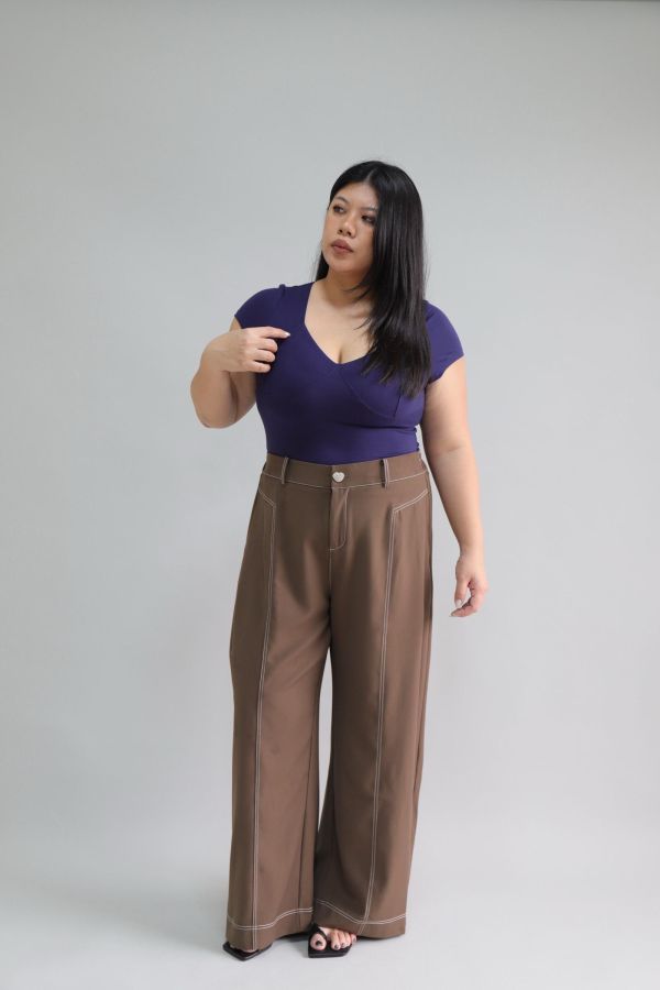 【EASE】肉肚友善長腿明線寬褲-咖 