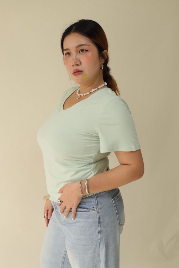 【EASE】肉肉女孩要買版型神T-綠 