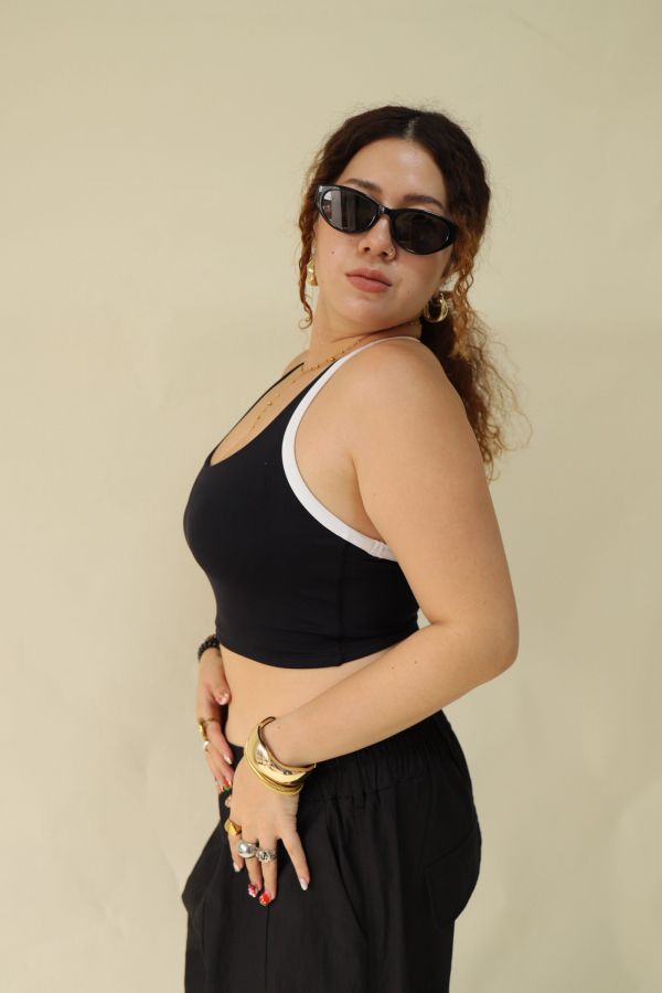 雙色拼接削肩運動內衣-黑 