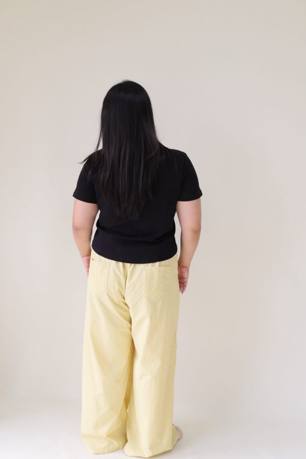 【EASE】肉肉女孩命定方領撞色T-黑 