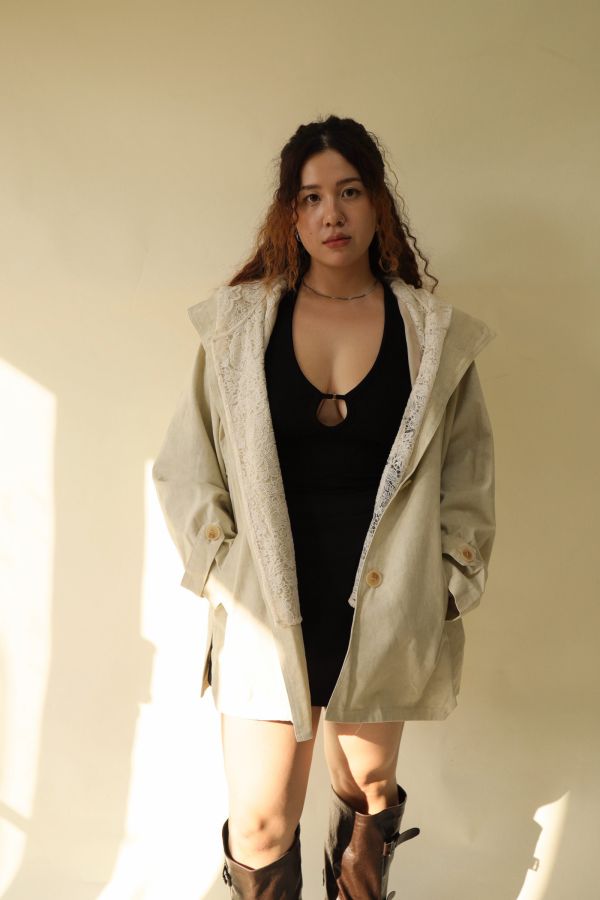 【 EASE 】拼接蕾絲假兩件斗篷風衣 