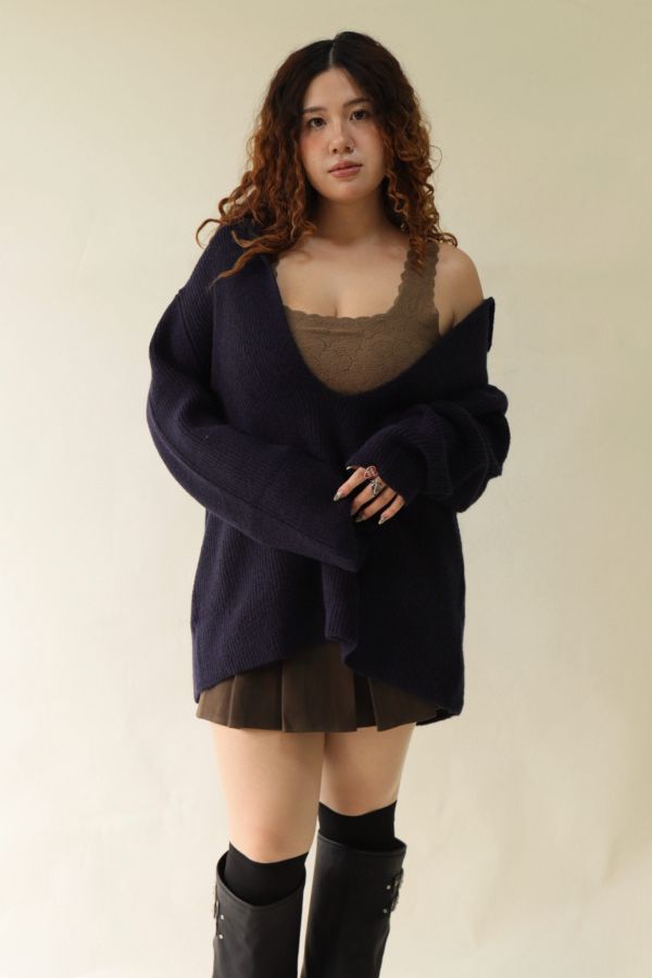 【EASE】穿搭不費力大V領疊穿寬鬆毛衣-藏藍 