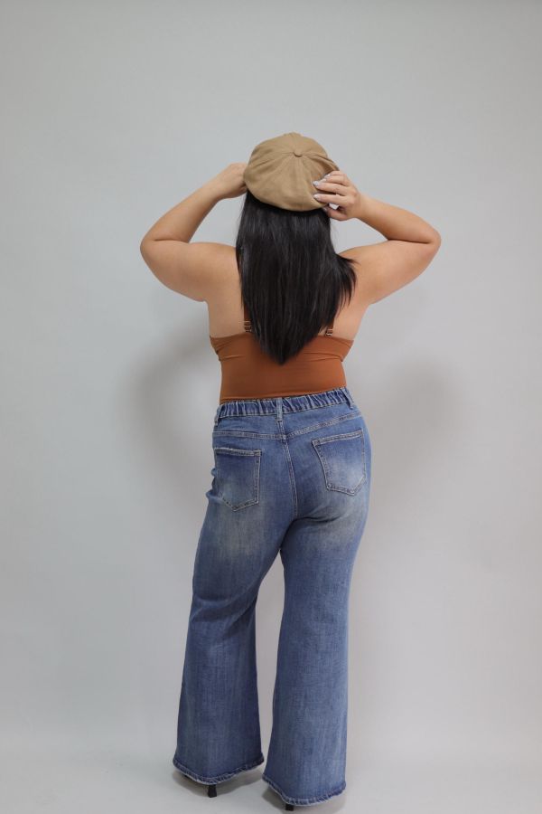 【EASE】蘋果型也可以穿的微喇叭牛仔褲 