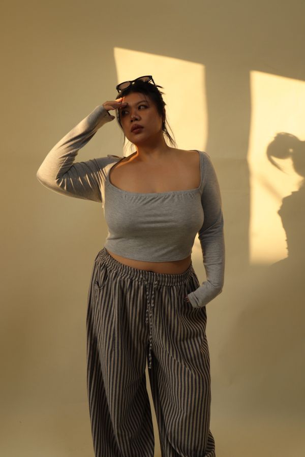 直角肩平口短版上衣(灰) 