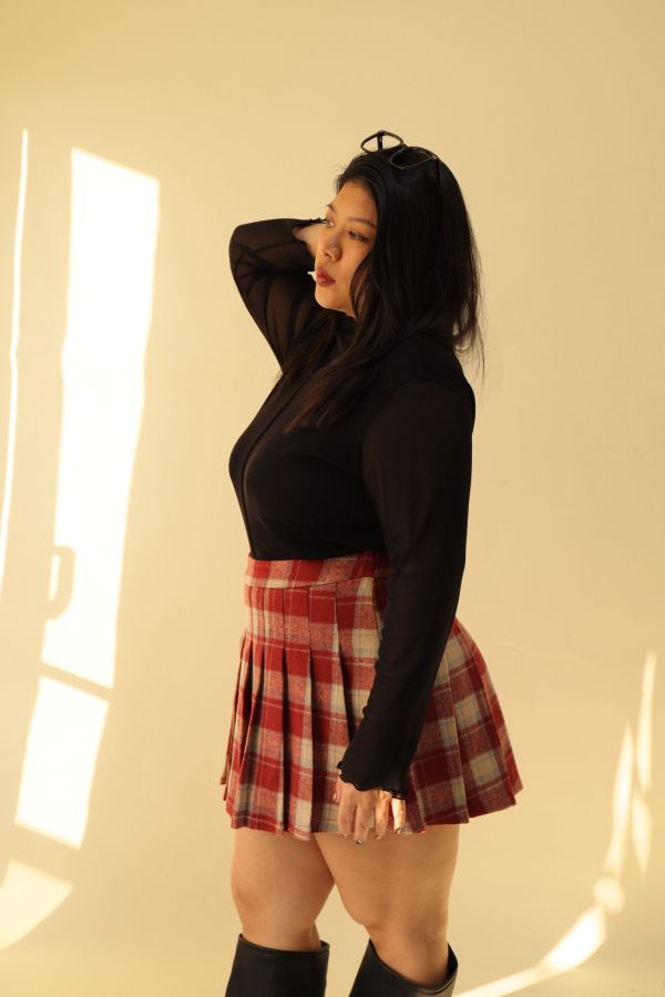 【EASE】半高領網紗透膚上衣-黑 