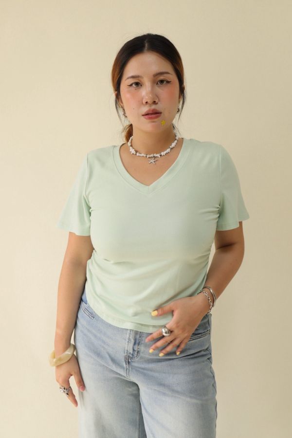 【EASE】肉肉女孩要買版型神T-綠 