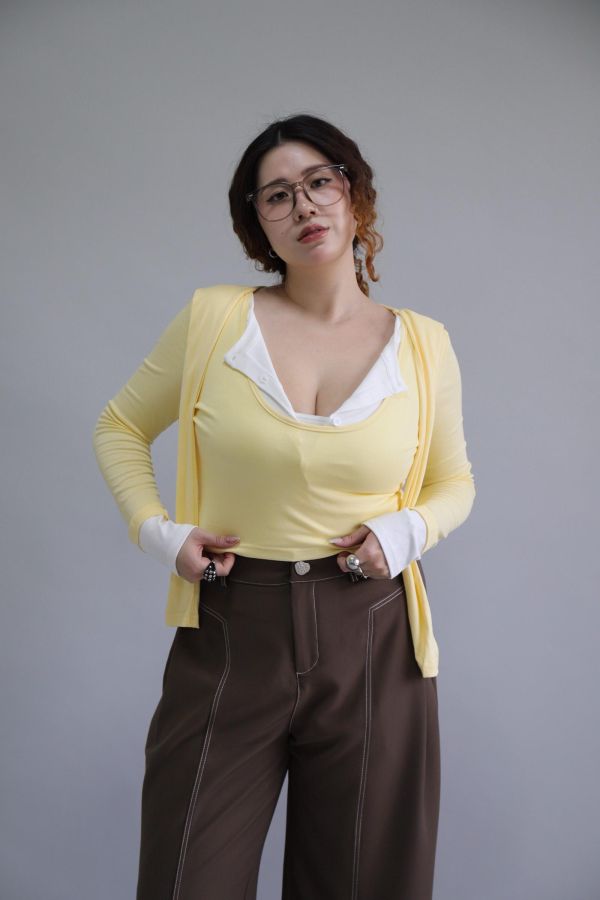 拼接撞色假兩件上衣-奶油黃 