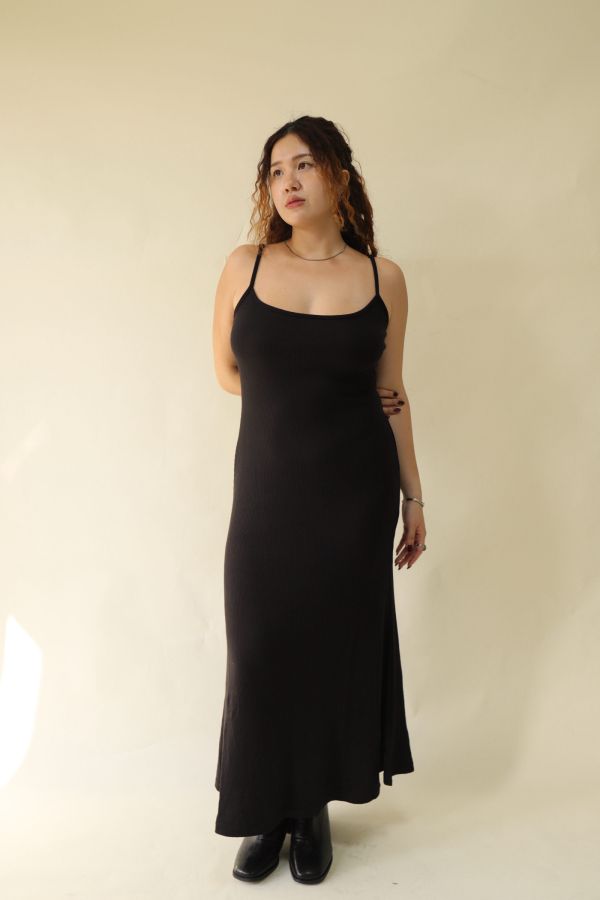 【 EASE 】仿羊絨細肩精緻洋裝(黑) 