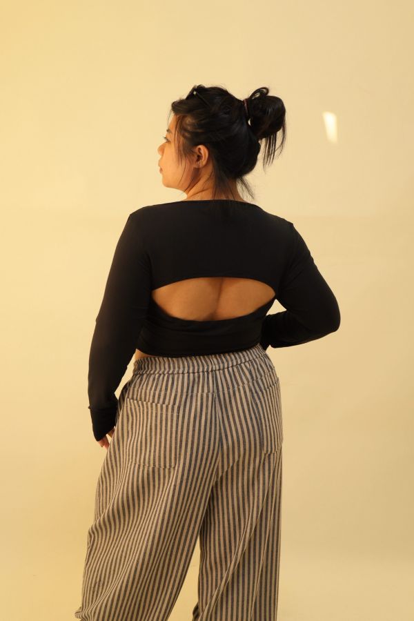 直角肩平口短版上衣(黑) 