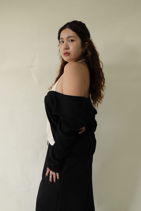 【EASE】掛脖假兩件針織上衣 (黑) 