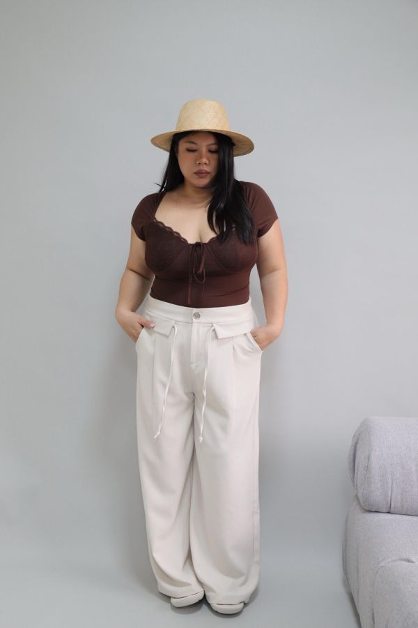 【EASE】夏天必備空氣感簡約寬褲-杏 