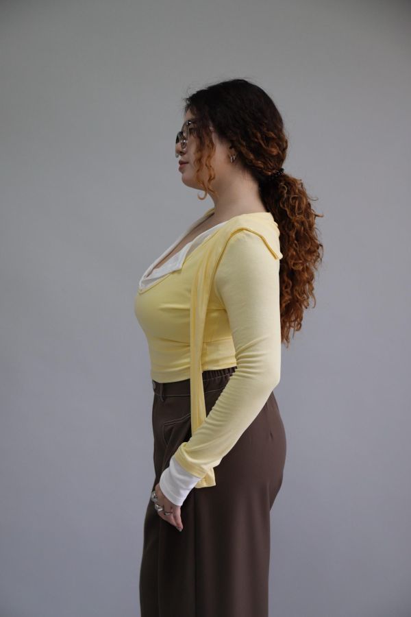 拼接撞色假兩件上衣-奶油黃 