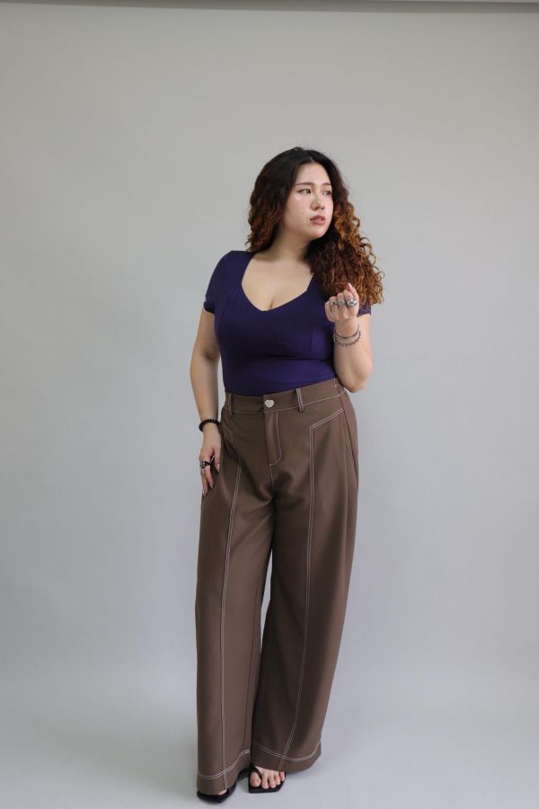 【EASE】肉肚友善長腿明線寬褲-咖 