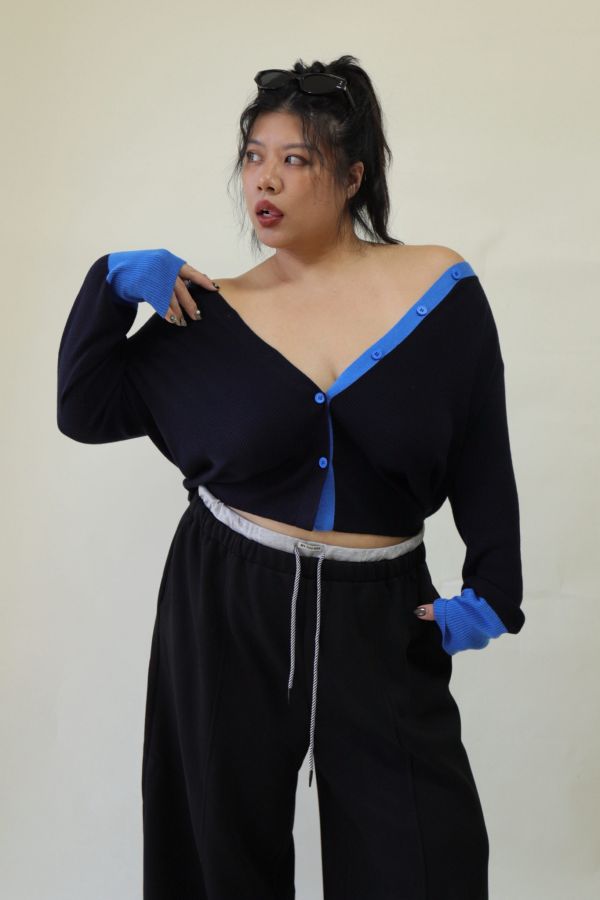 【EASE】撞色V領針織外套 