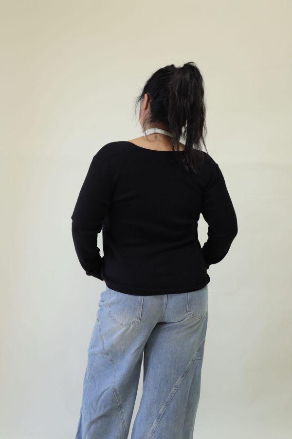 【門市試穿品】掛脖假兩件針織上衣 (黑) 