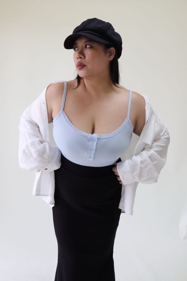 副乳OUT小心機花邊蕾絲開釦背心(灰、藍) 