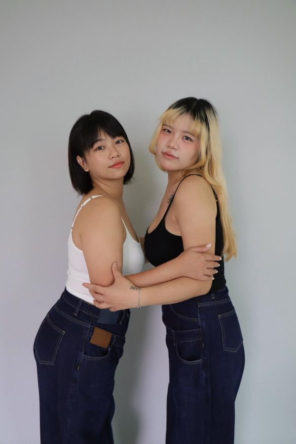 【呼吸杯】U領露背短版BRATOP 