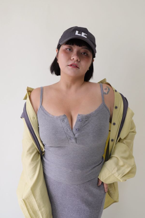 副乳OUT小心機花邊蕾絲開釦背心(灰、藍) 
