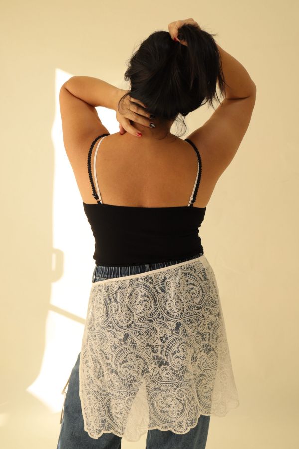 假兩件蕾絲拼接背心【黑、紅】 