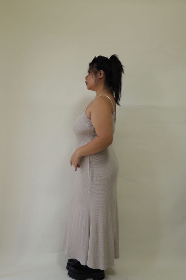 【 EASE 】仿羊絨細肩精緻洋裝(杏) 