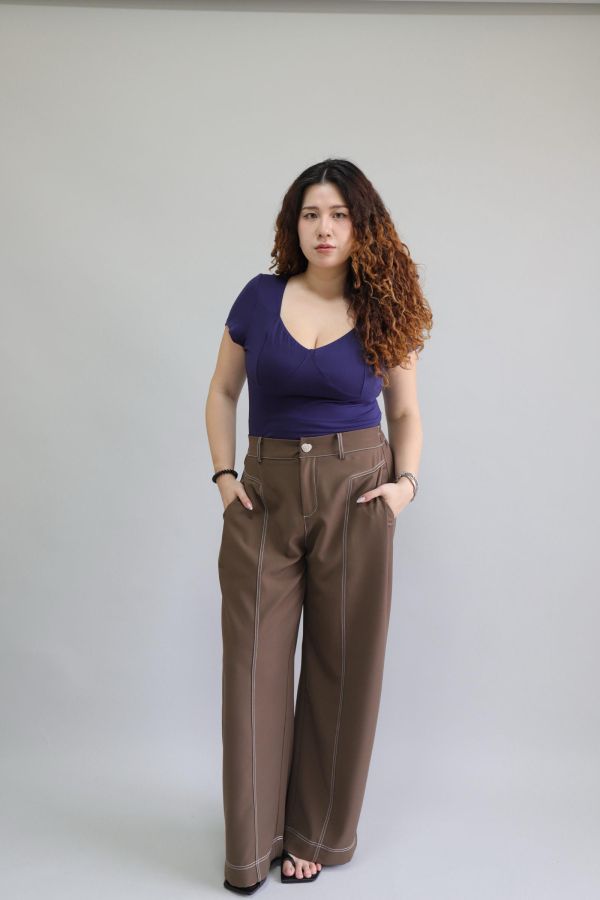 【EASE】肉肚友善長腿明線寬褲-咖 