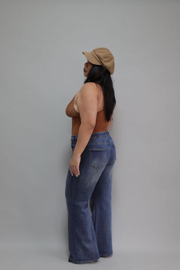 【EASE】蘋果型也可以穿的微喇叭牛仔褲 