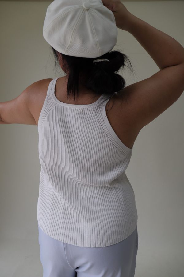 【EASE】副乳看不見寬肩微V背心 