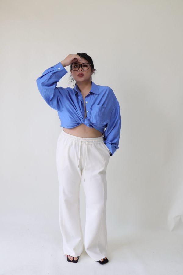 【門市試穿品】日常上班都能穿的長腿微喇叭褲(白) 