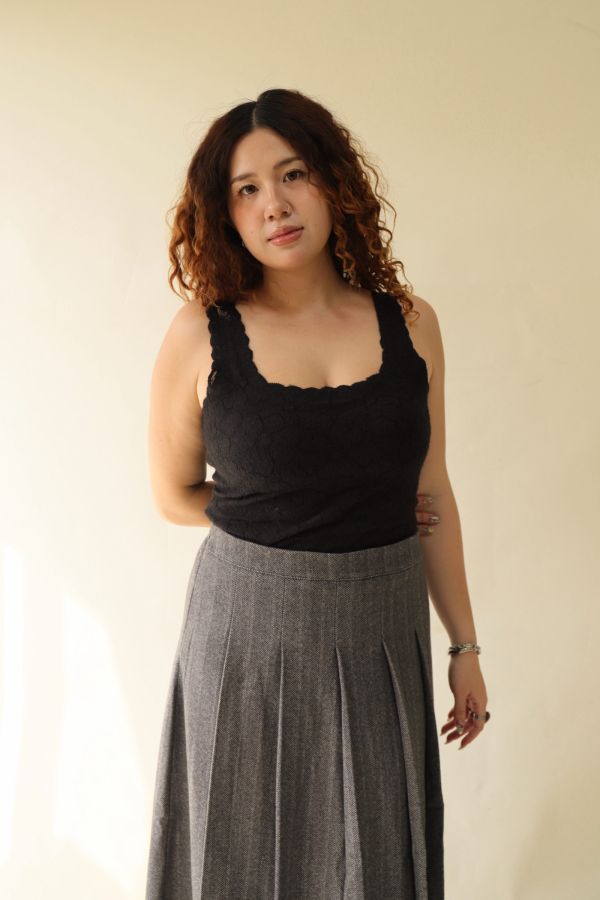 寬肩磨毛波浪邊帶杯背心 