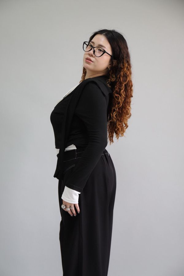 拼接撞色假兩件上衣-黑 