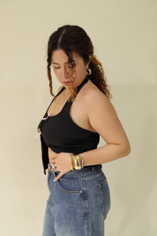 俏皮蝴蝶結掛脖背心 