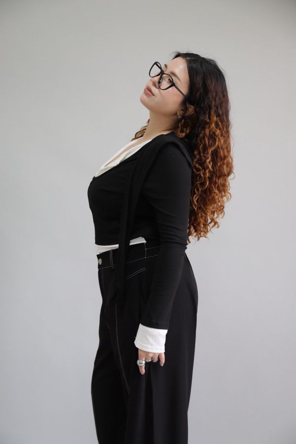 拼接撞色假兩件上衣-黑 