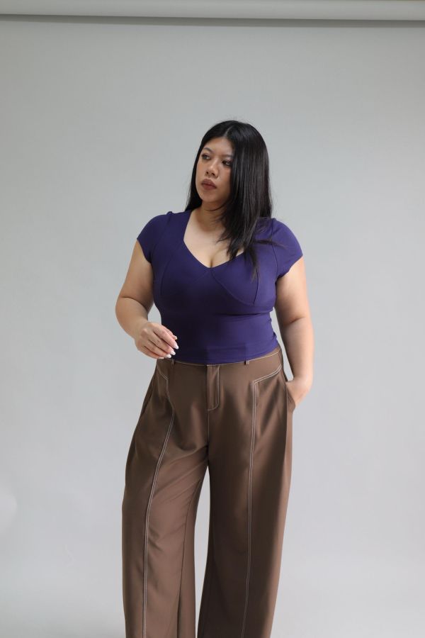 好身材V領收腰上衣 