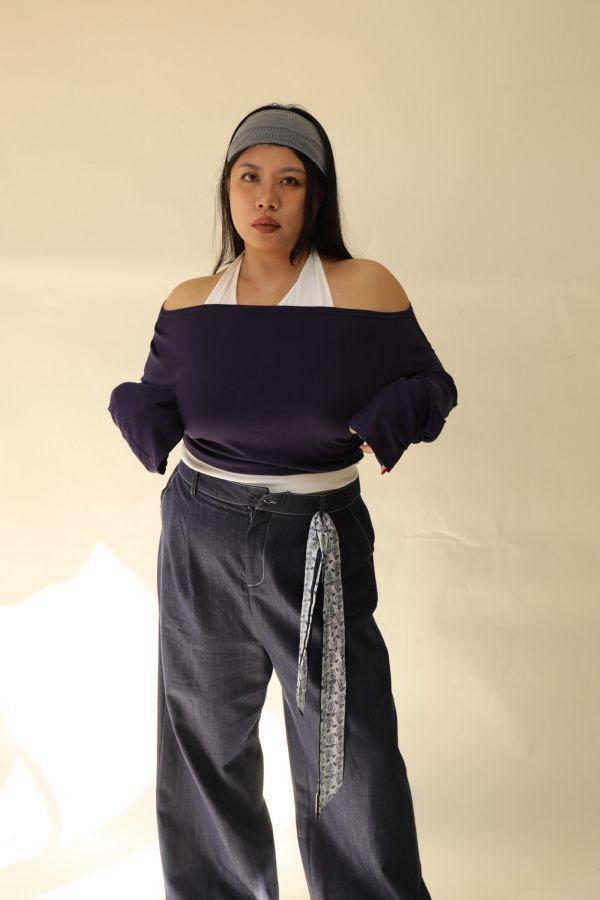 【門市試穿品】假兩件掛脖舒適上衣 