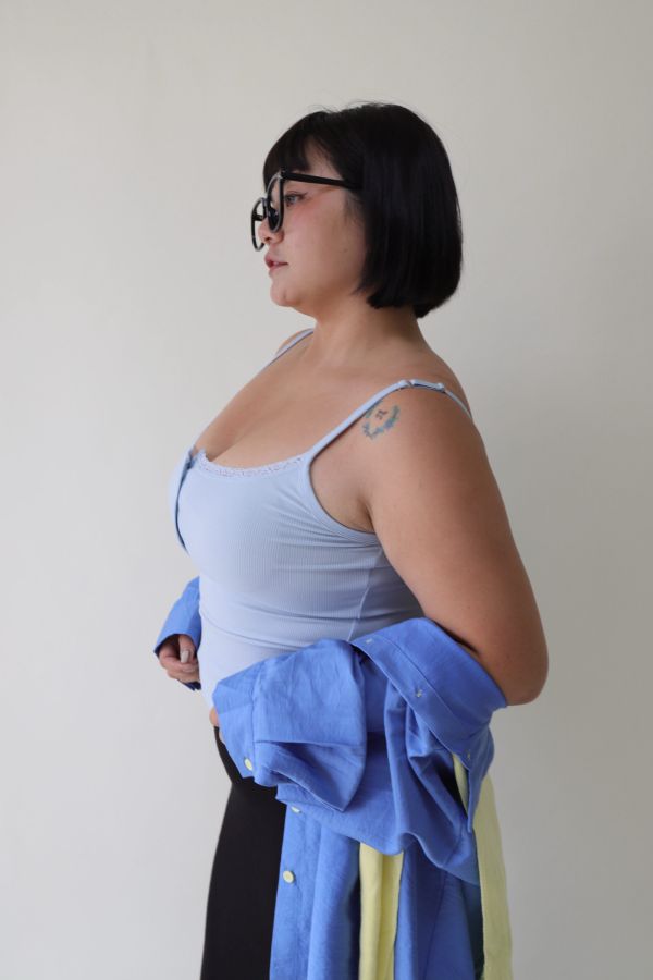 副乳OUT小心機花邊蕾絲開釦背心(灰、藍) 