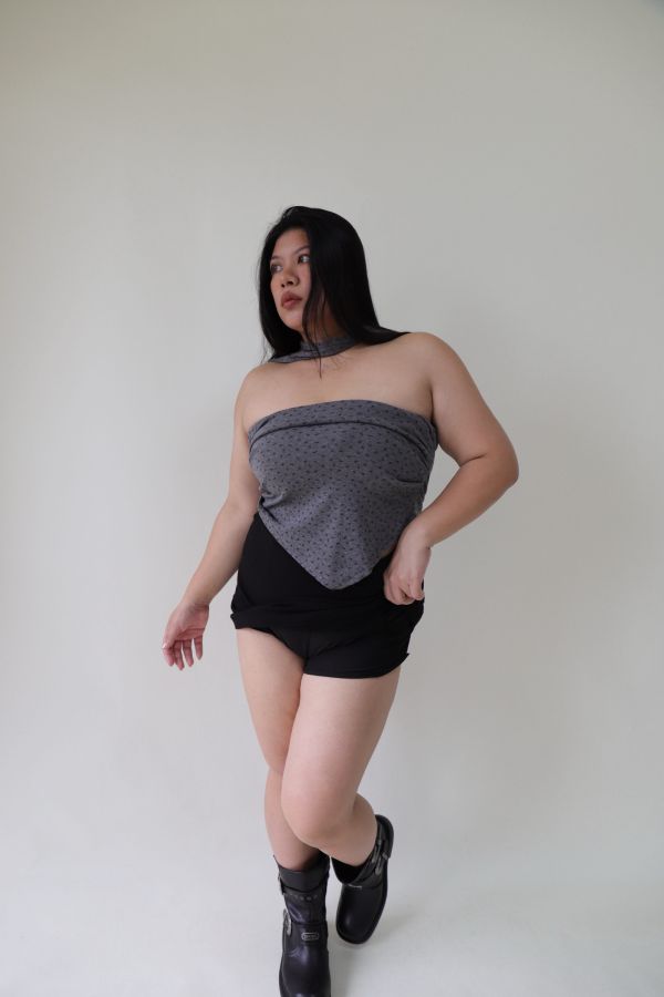辣妹不走光包臀短裙 