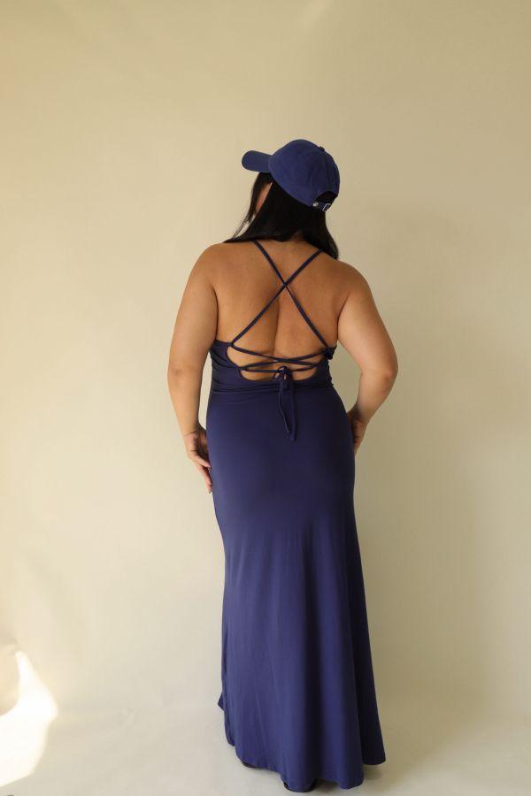 【門市試穿品】極簡後綁帶收腰長洋裝 