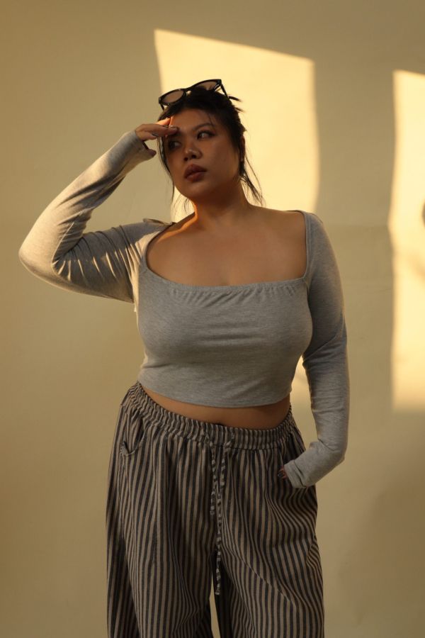 直角肩平口短版上衣(灰) 