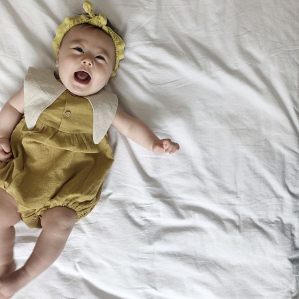 Baby撞色大尖領包屁衣 