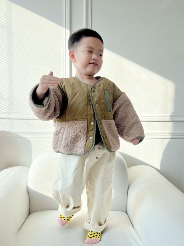 羊羔絨夾棉拼接外套 