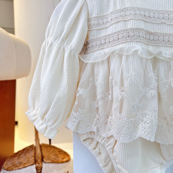 華夫格蕾絲裙擺包屁衣 