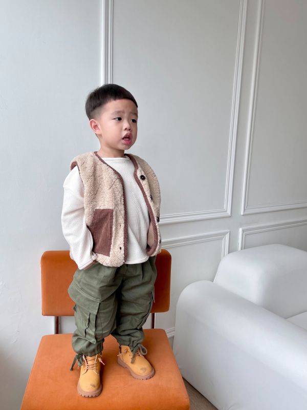 撞色毛絨保暖背心 